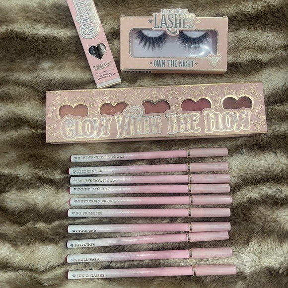 P.Louise Plouise Lip Liner Cream Blush Faux Eyelashes Glitter Eyeliner Makeup